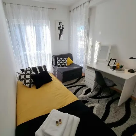 Apartment Sing
